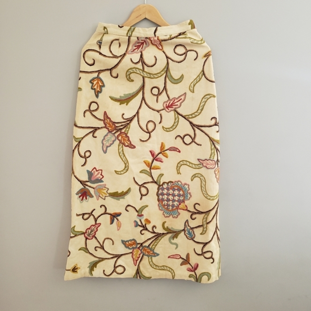 Aunt Abigail's Attic Vintage Crewel Embroidered Floral Canvas Midi Skirt Cream